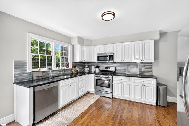 453 Longview Terrace, Greenville, SC 29605