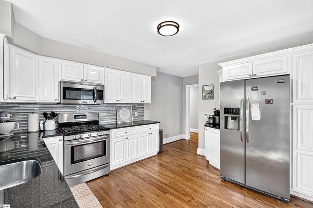 453 Longview Terrace, Greenville, SC 29605