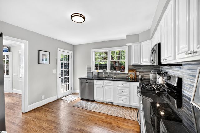 453 Longview Terrace, Greenville, SC 29605
