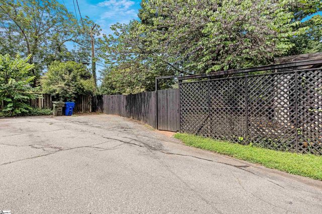 453 Longview Terrace, Greenville, SC 29605