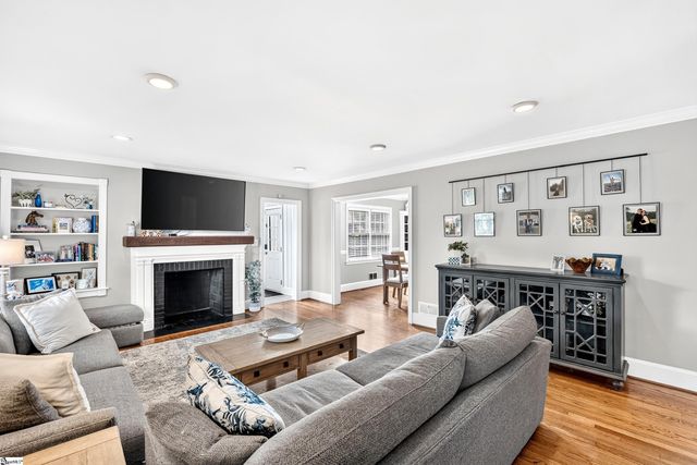453 Longview Terrace, Greenville, SC 29605
