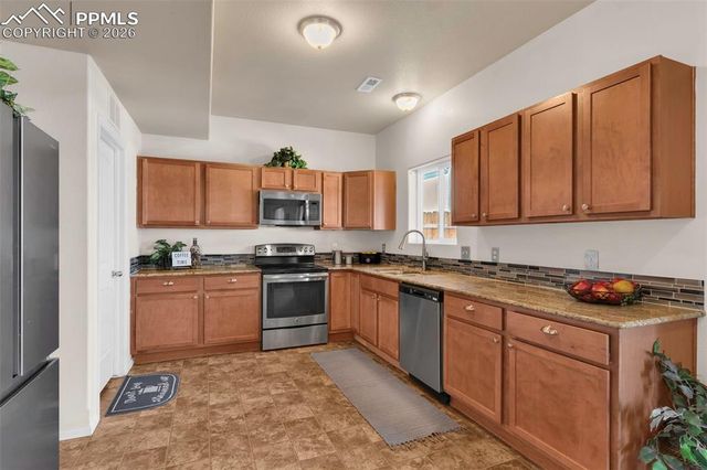 917 Silverqueen Road, Pueblo, CO 81008