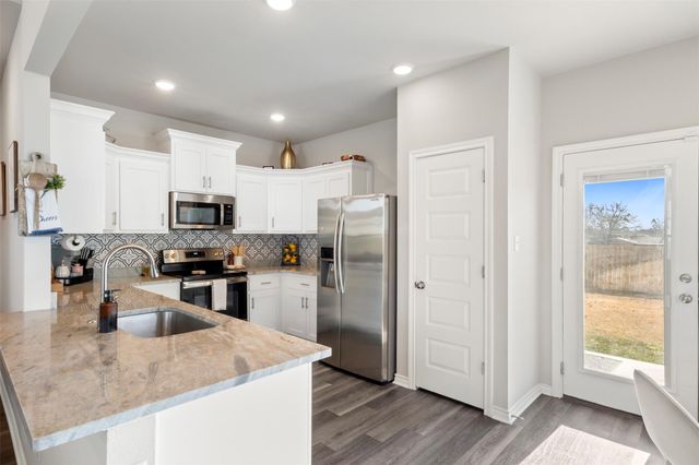 2506 Lightfoot Lane, Bryan, TX 77803