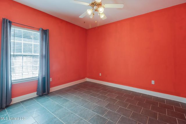 7921 Rue Madison, Ocean Springs, MS 39564