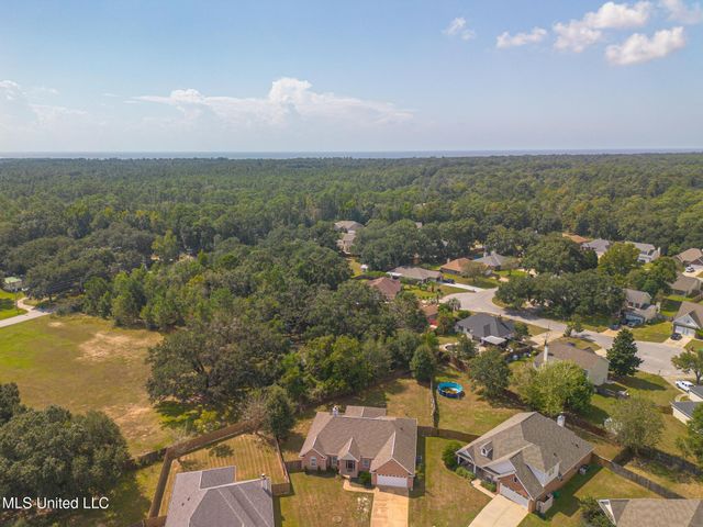 7921 Rue Madison, Ocean Springs, MS 39564