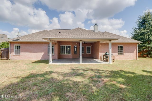 7921 Rue Madison, Ocean Springs, MS 39564