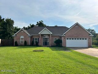 7921 Rue Madison, Ocean Springs, MS 39564