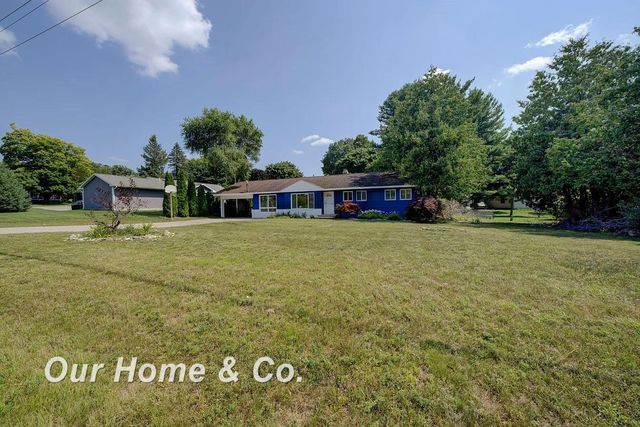 6072 Center Road, Traverse City, MI 49686