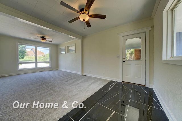 6072 Center Road, Traverse City, MI 49686