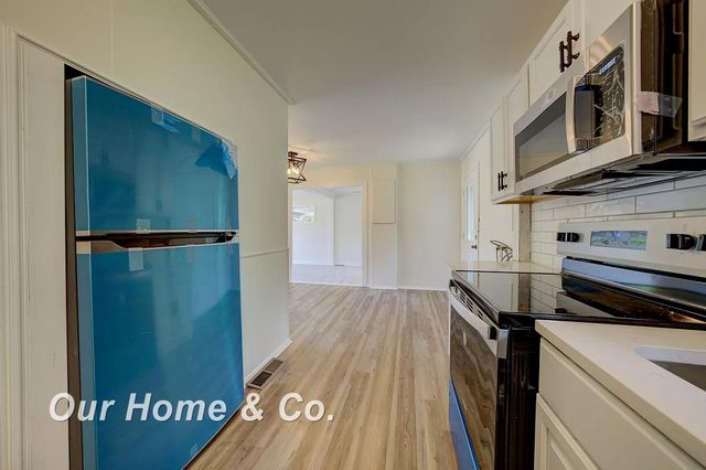 6072 Center Road, Traverse City, MI 49686