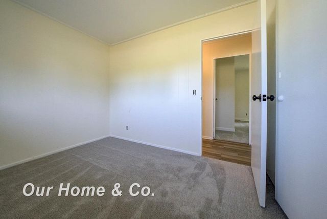 6072 Center Road, Traverse City, MI 49686