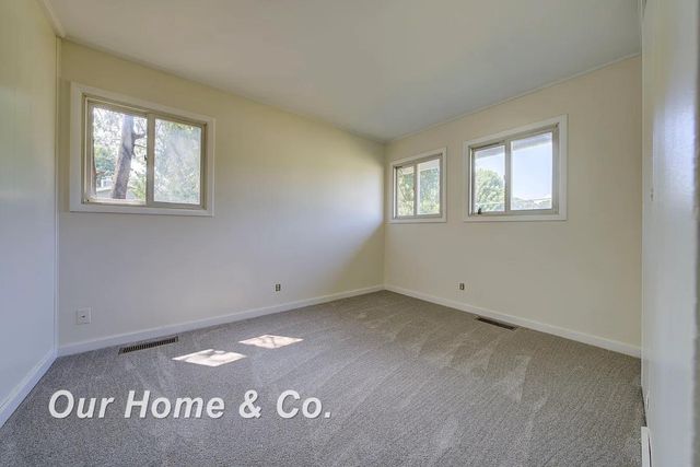 6072 Center Road, Traverse City, MI 49686