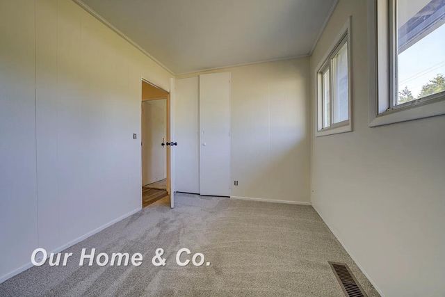 6072 Center Road, Traverse City, MI 49686