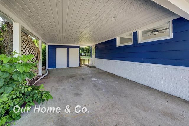 6072 Center Road, Traverse City, MI 49686