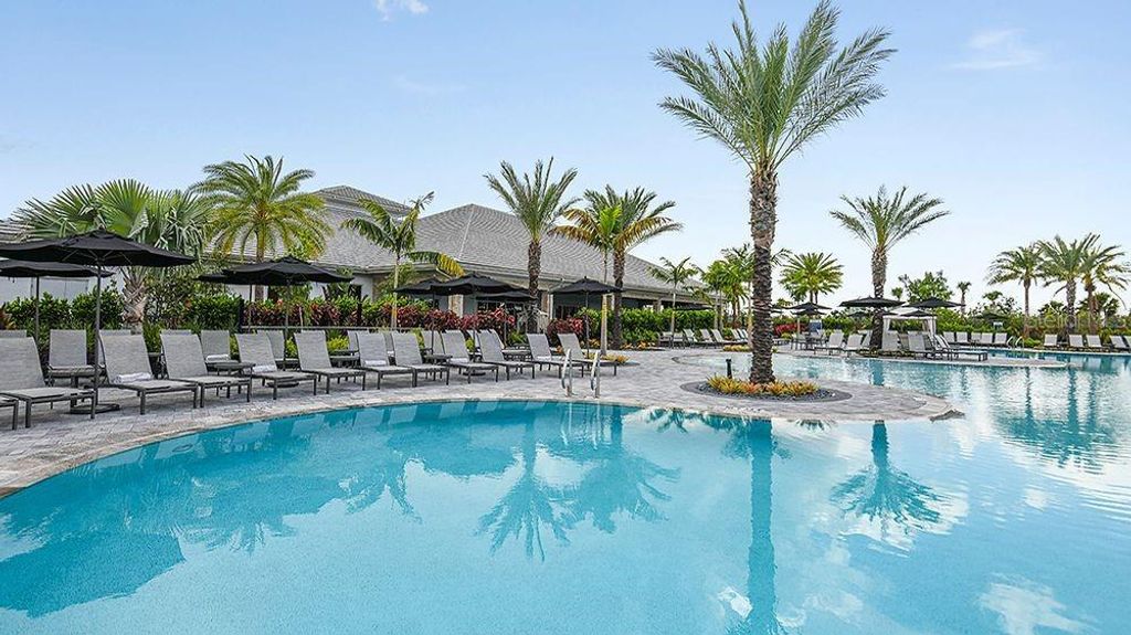 Image 23 of property listing at 3220 VICENZA COURT, Bradenton, FL 34211