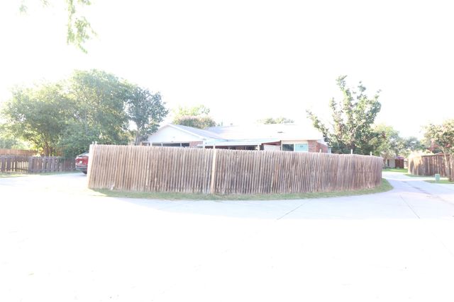 1504 Fair Oaks Drive, Richardson, TX 75081