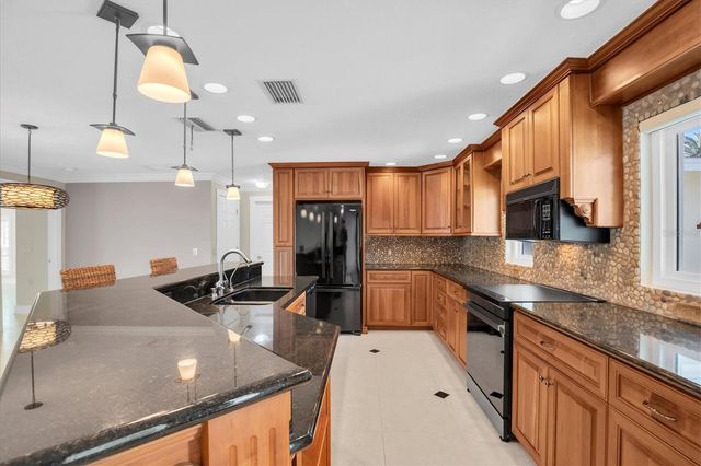 309 BUTTONWOOD LANE, Largo, FL 33770