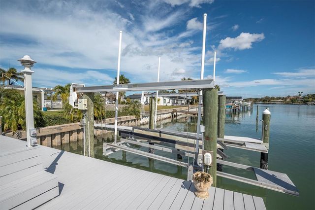 309 BUTTONWOOD LANE, Largo, FL 33770