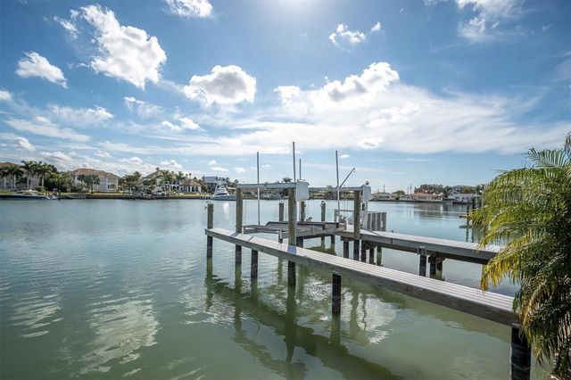 309 BUTTONWOOD LANE, Largo, FL 33770