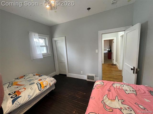 218 16th Street, Port Huron, MI 48060