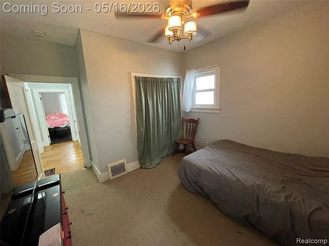218 16th Street, Port Huron, MI 48060