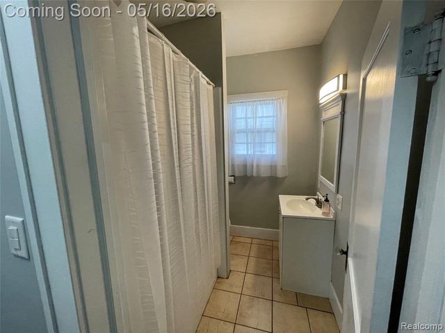 218 16th Street, Port Huron, MI 48060
