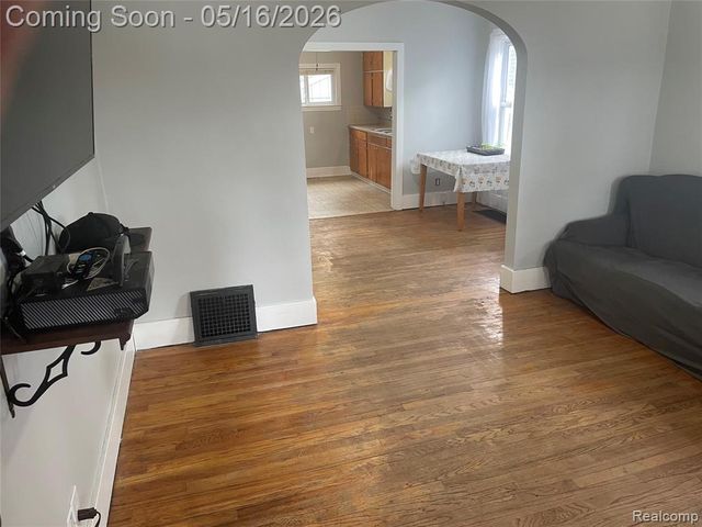 218 16th Street, Port Huron, MI 48060