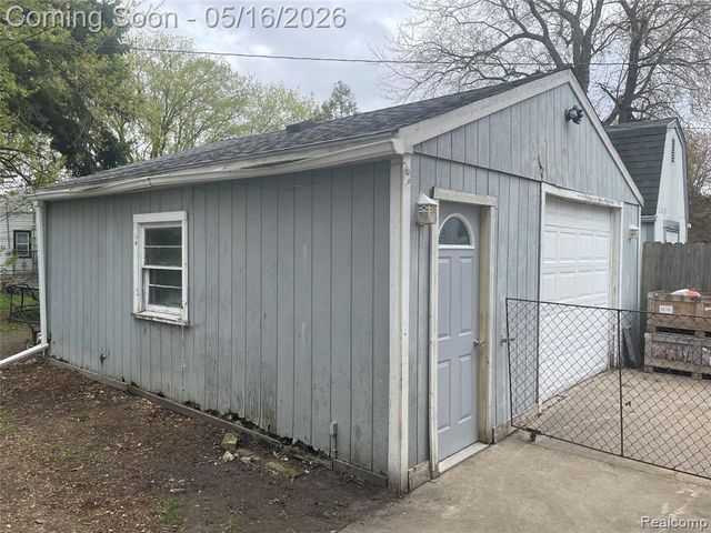 218 16th Street, Port Huron, MI 48060