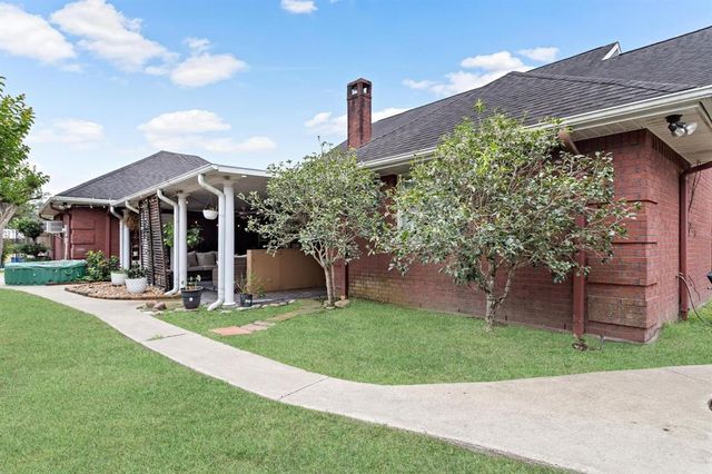3455 Michelle Avenue, Vidor, TX 77662