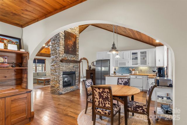 525 Mossy Oak Trail, Nebo, NC 28761