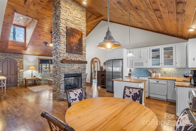 525 Mossy Oak Trail, Nebo, NC 28761