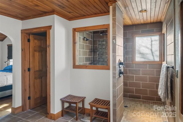 525 Mossy Oak Trail, Nebo, NC 28761