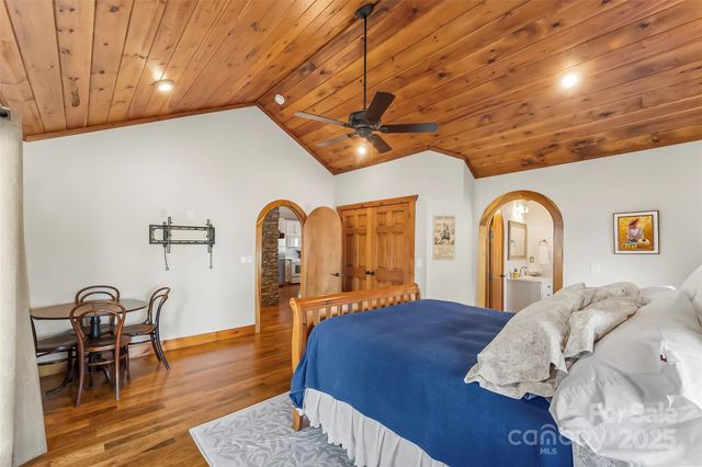 525 Mossy Oak Trail, Nebo, NC 28761