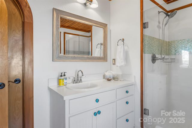 525 Mossy Oak Trail, Nebo, NC 28761