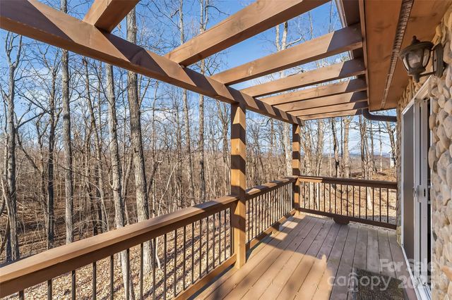 525 Mossy Oak Trail, Nebo, NC 28761