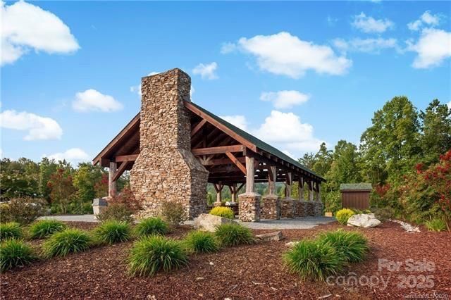 525 Mossy Oak Trail, Nebo, NC 28761