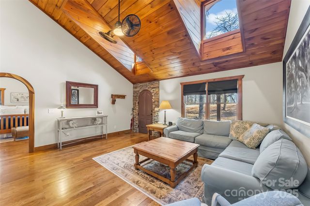 525 Mossy Oak Trail, Nebo, NC 28761