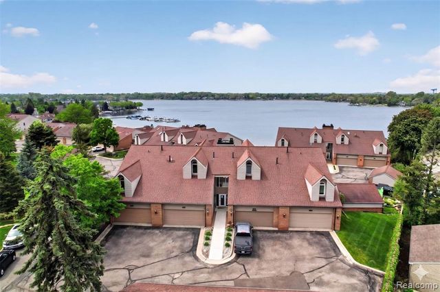 3372 Loon Lake Court 41, Waterford, MI 48329