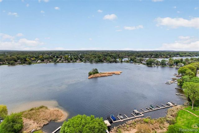 3372 Loon Lake Court 41, Waterford, MI 48329