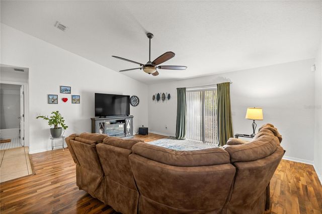 7090 SE 124TH LANE, Belleview, FL 34420