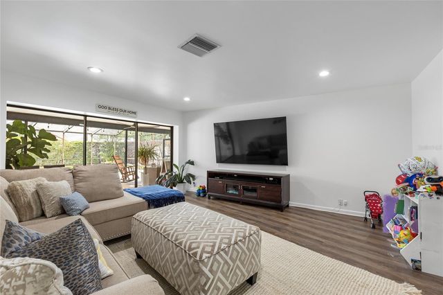 4117 CROSSWATER DRIVE, Tampa, FL 33615