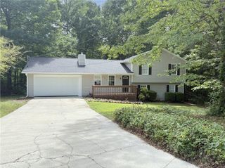 385 Nectarine Drive, Newnan, GA 30265