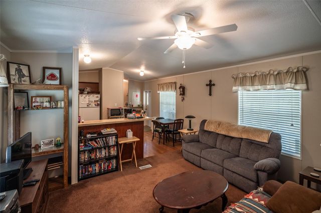 677 Old Antioch RD, Smithville, TX 78957