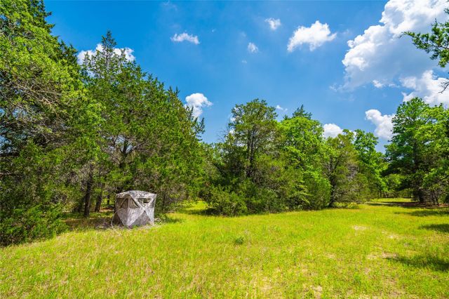 677 Old Antioch RD, Smithville, TX 78957