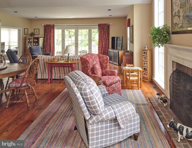 1789 WRIGHTSTOWN RD, Newtown, PA 18940