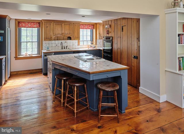 1789 WRIGHTSTOWN RD, Newtown, PA 18940