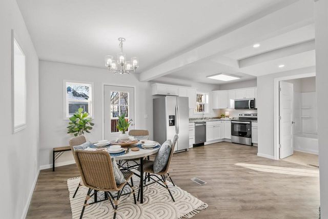 225 N Pine Street, Reedsburg, WI 53959