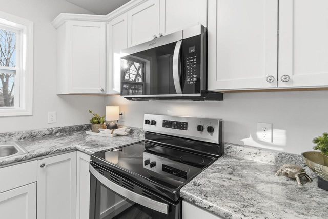 225 N Pine Street, Reedsburg, WI 53959