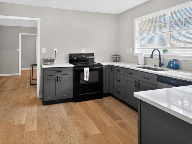 9525 N Valley Trail, Ooltewah, TN 37363