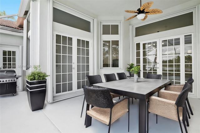 646 Heritage Dr 646, Weston, FL 33326